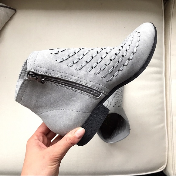 LAST ONE‼️S/9 Braided Grey Booties! 🐰 - Picture 4 of 7